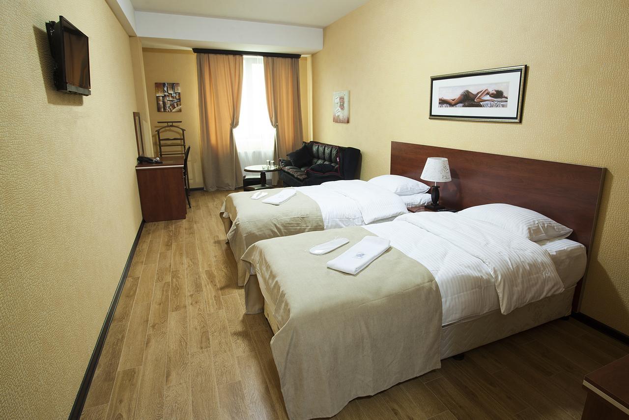 Lords Hotel Tbilisi Exteriör bild